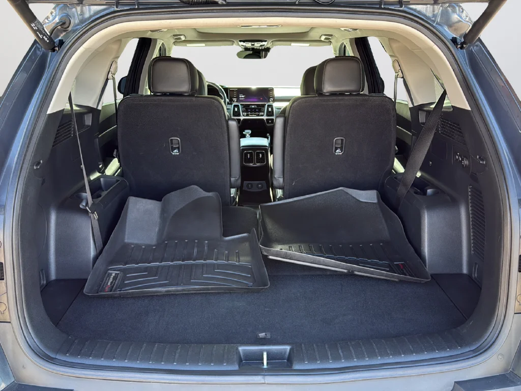 Certified Used 2023 Gray Kia X-Line EX image 27