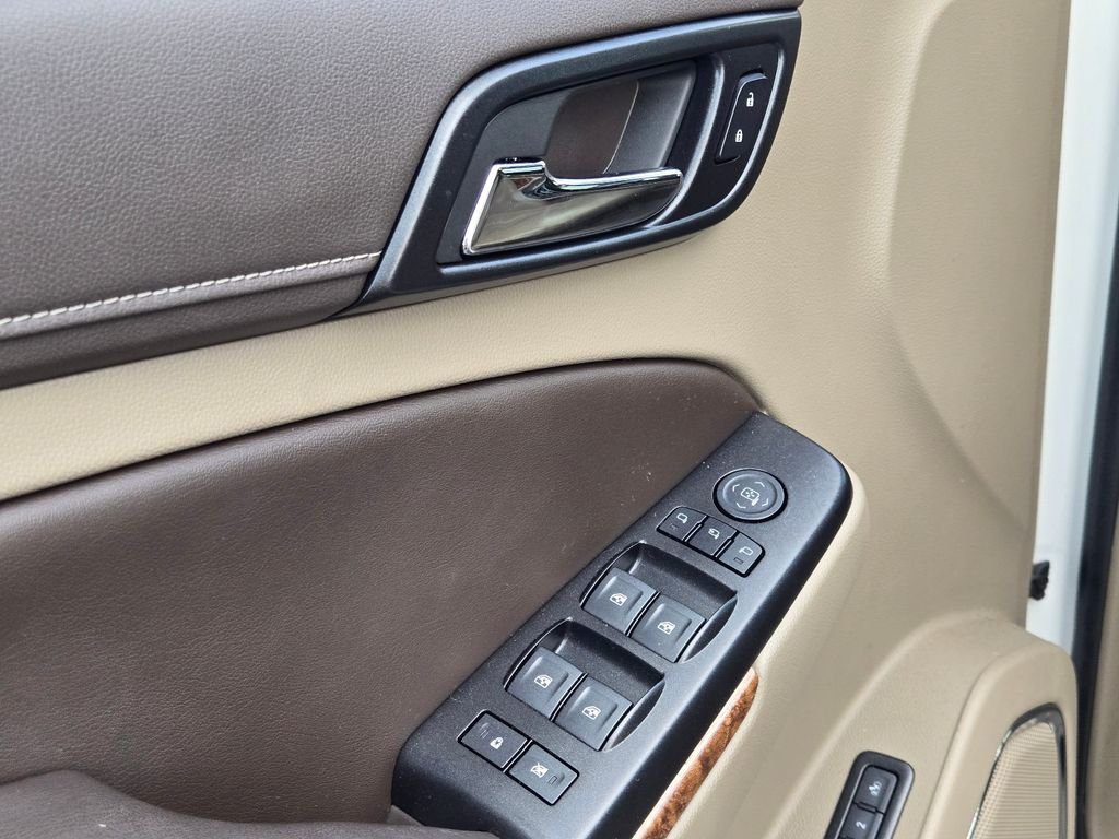 Used 2018 Beige Chevrolet Premier image 21