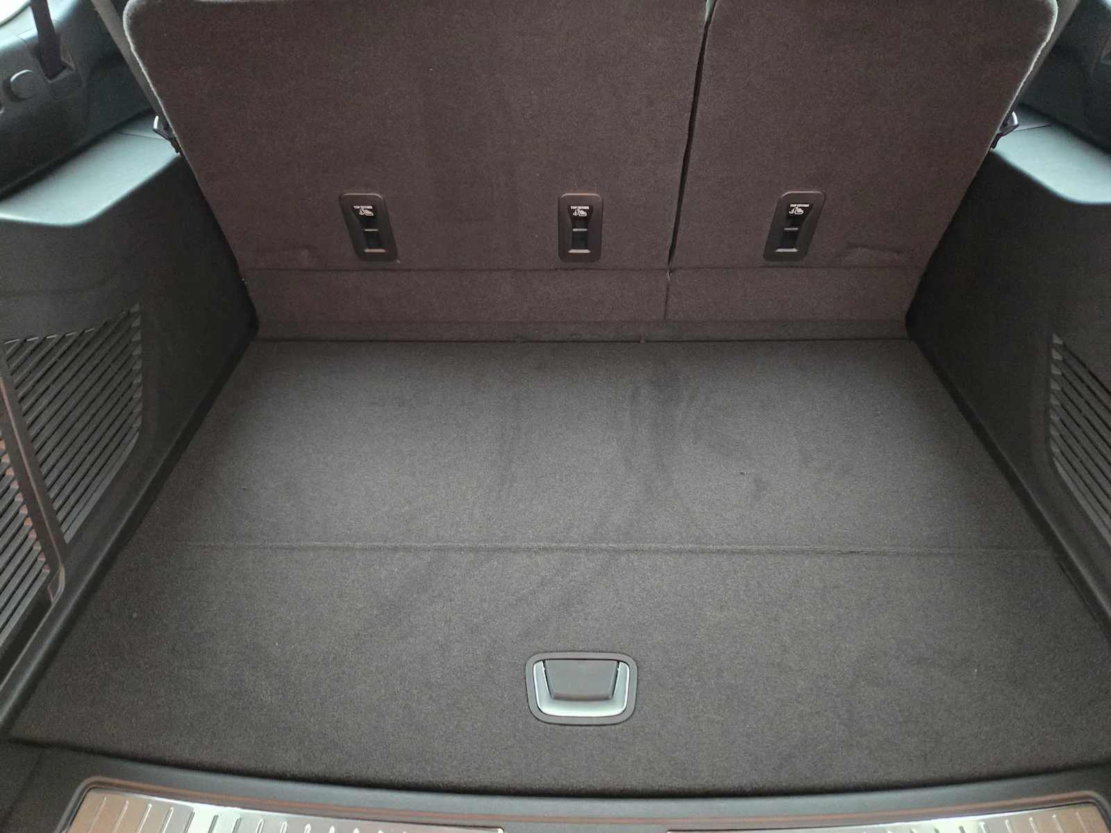 2026 GMC Yukon XL AT4 Ultimate - Photo 21