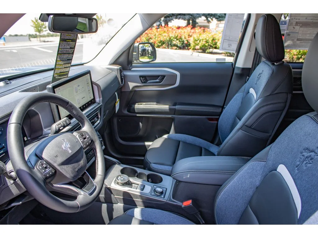 New 2026 CARBONIZED GRAY METALLIC Ford Outer Banks image 32