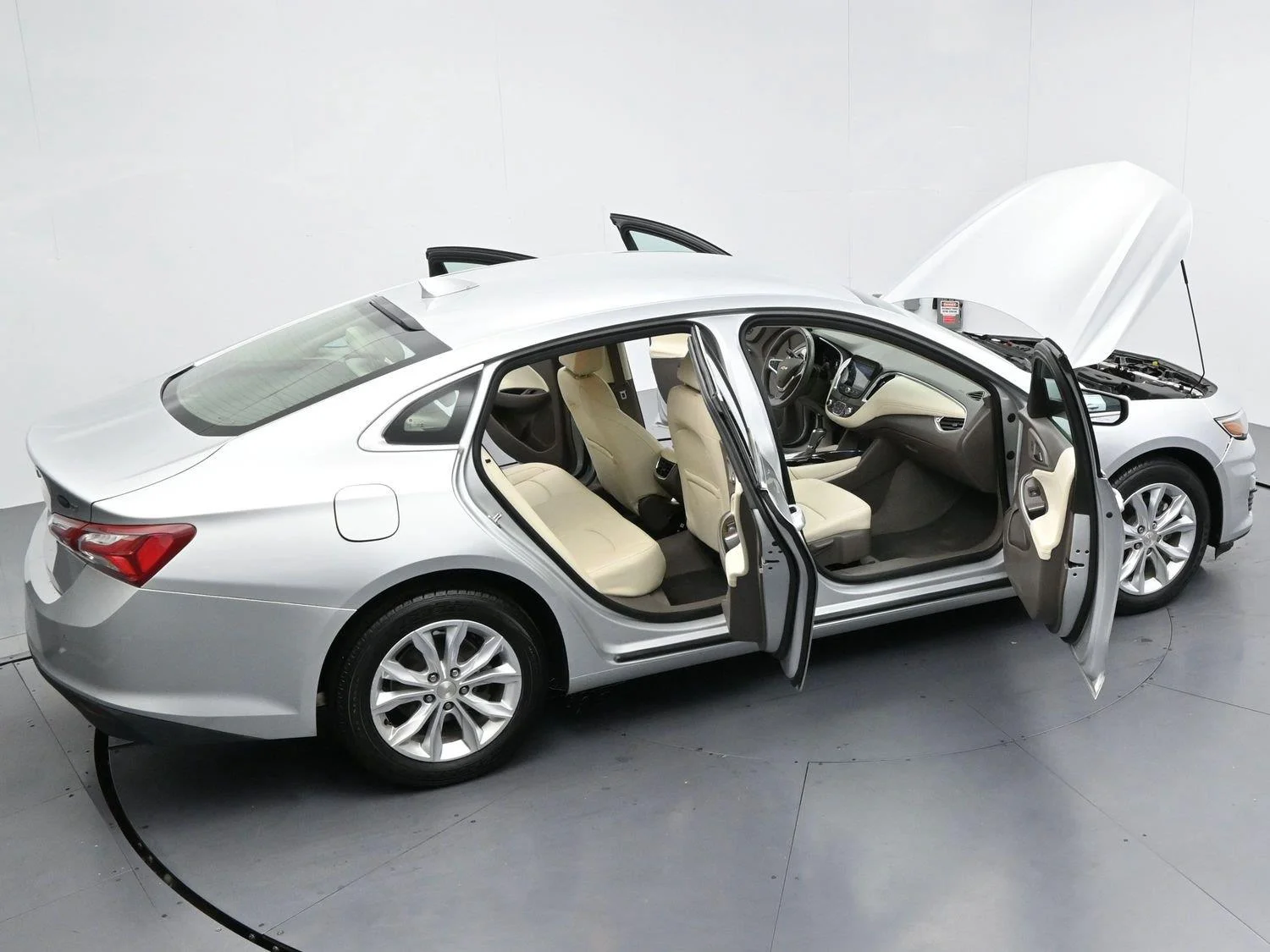 Used 2020 Silver Ice Metallic Chevrolet LT image 37