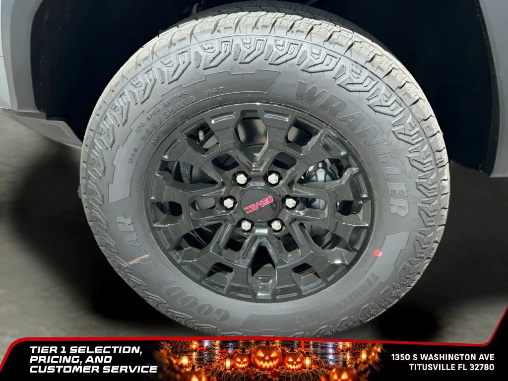 New 2026 Sterling Metallic GMC Elevation image 22