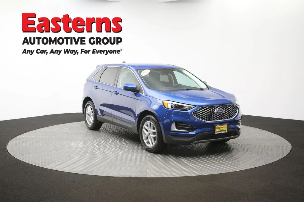Used 2023 Blue Ford SEL image 50