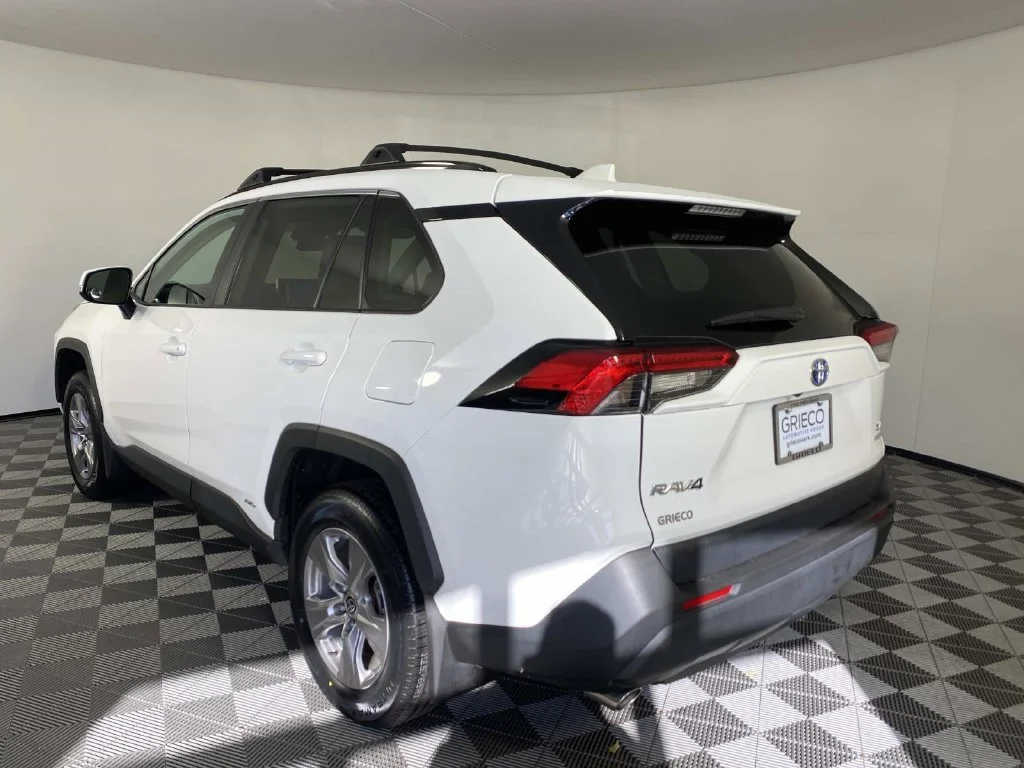 Used 2024 Ice Toyota XLE image 6