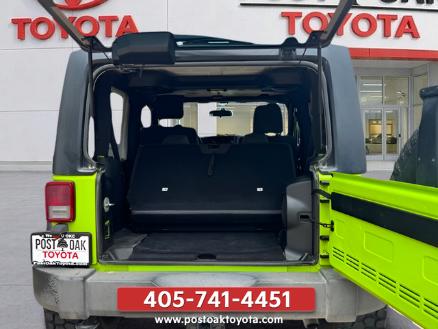 Used 2012 Beige Jeep Rubicon image 11