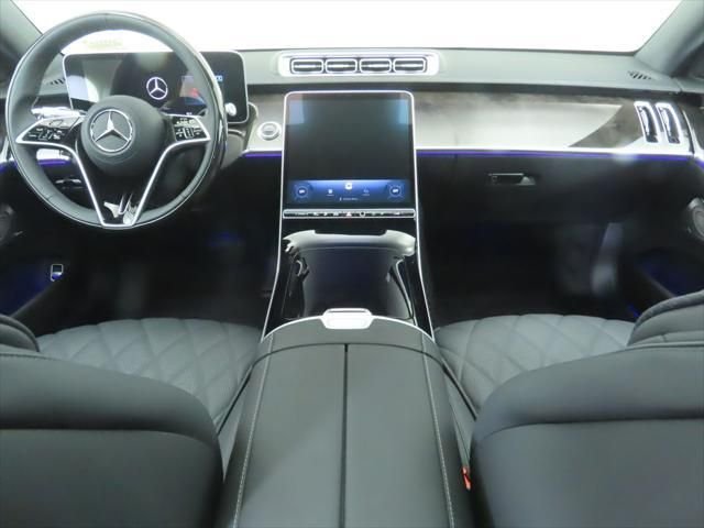 New 2026 Obsidian Black Metallic Mercedes-Benz S 580e image 14