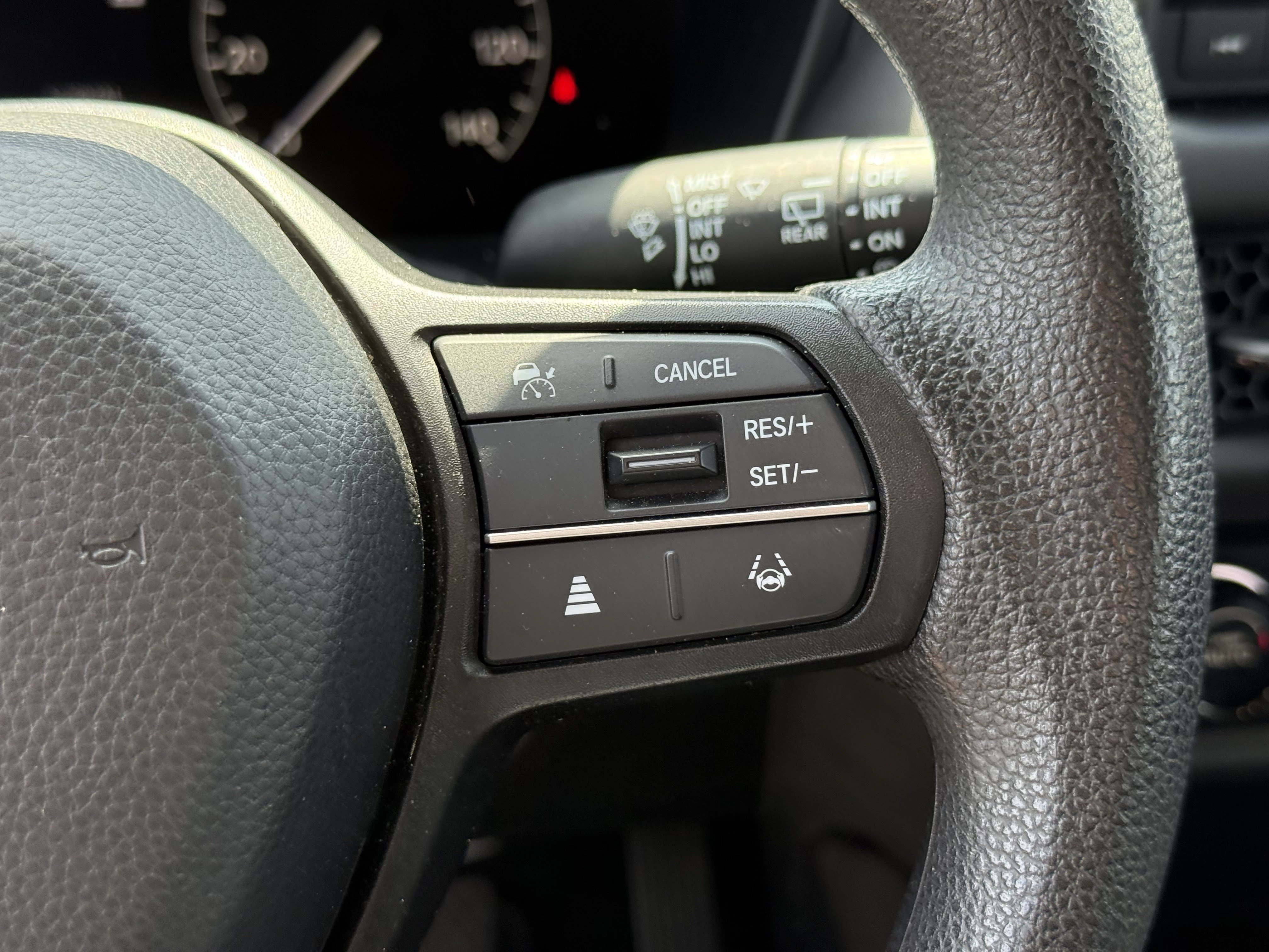 2025 Honda HR-V LX - Photo 16