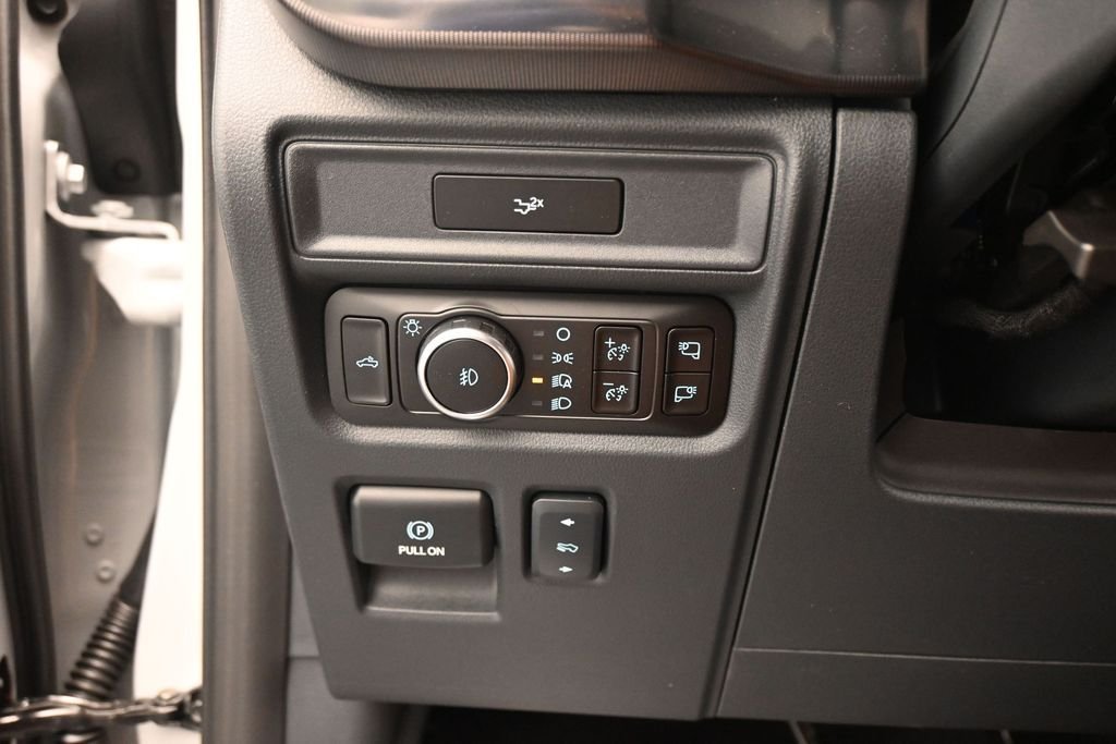 New 2026 Avalanche Ford Lariat image 15