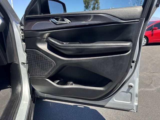 Used 2023 Silver Jeep Laredo image 31