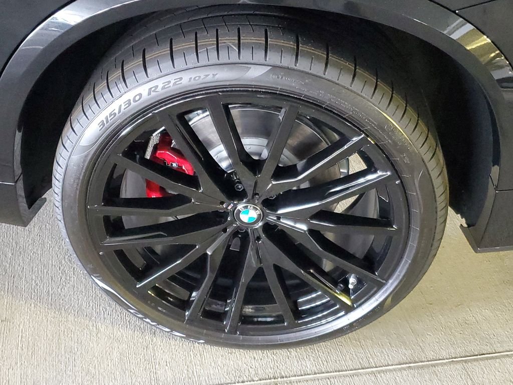 New 2026 Black Sapphire Metallic BMW M60i image 5