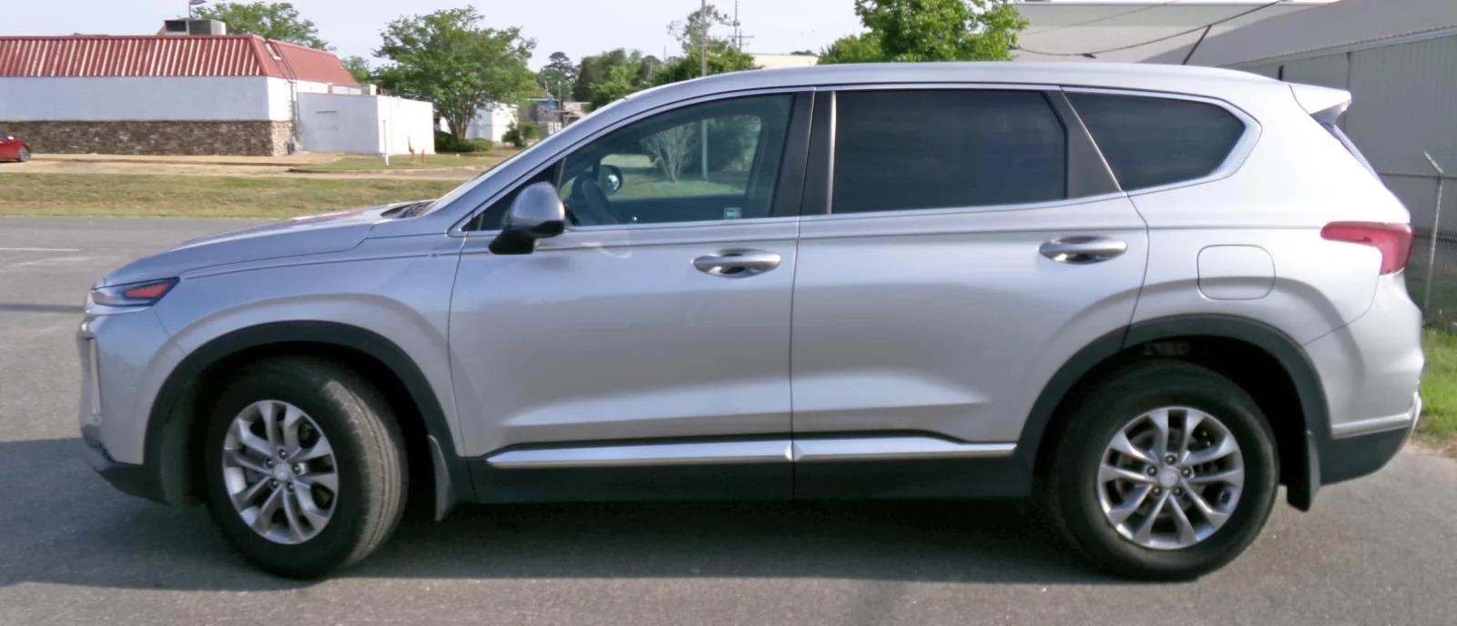 Used 2020 Hyundai Santa Fe SE with VIN 5NMS23AD6LH275155 for sale in Blakely, GA