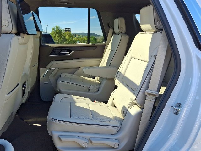 2026 GMC Yukon Denali - Photo 19