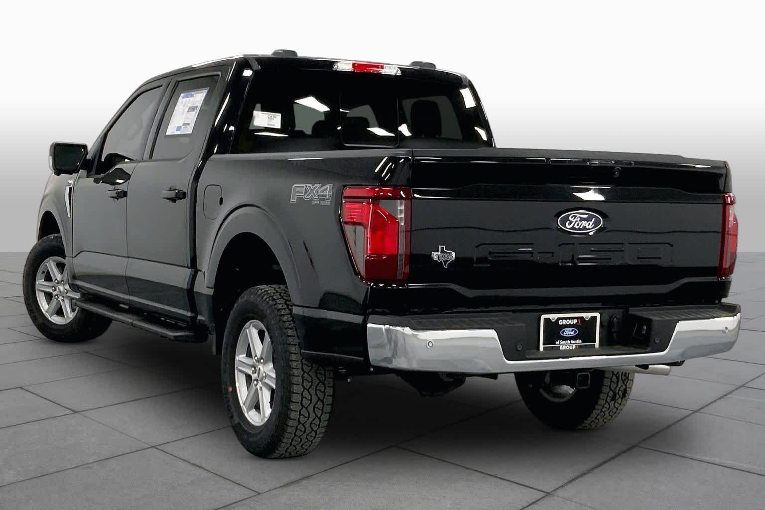 New 2026 Agate Black Metallic Ford XLT image 11