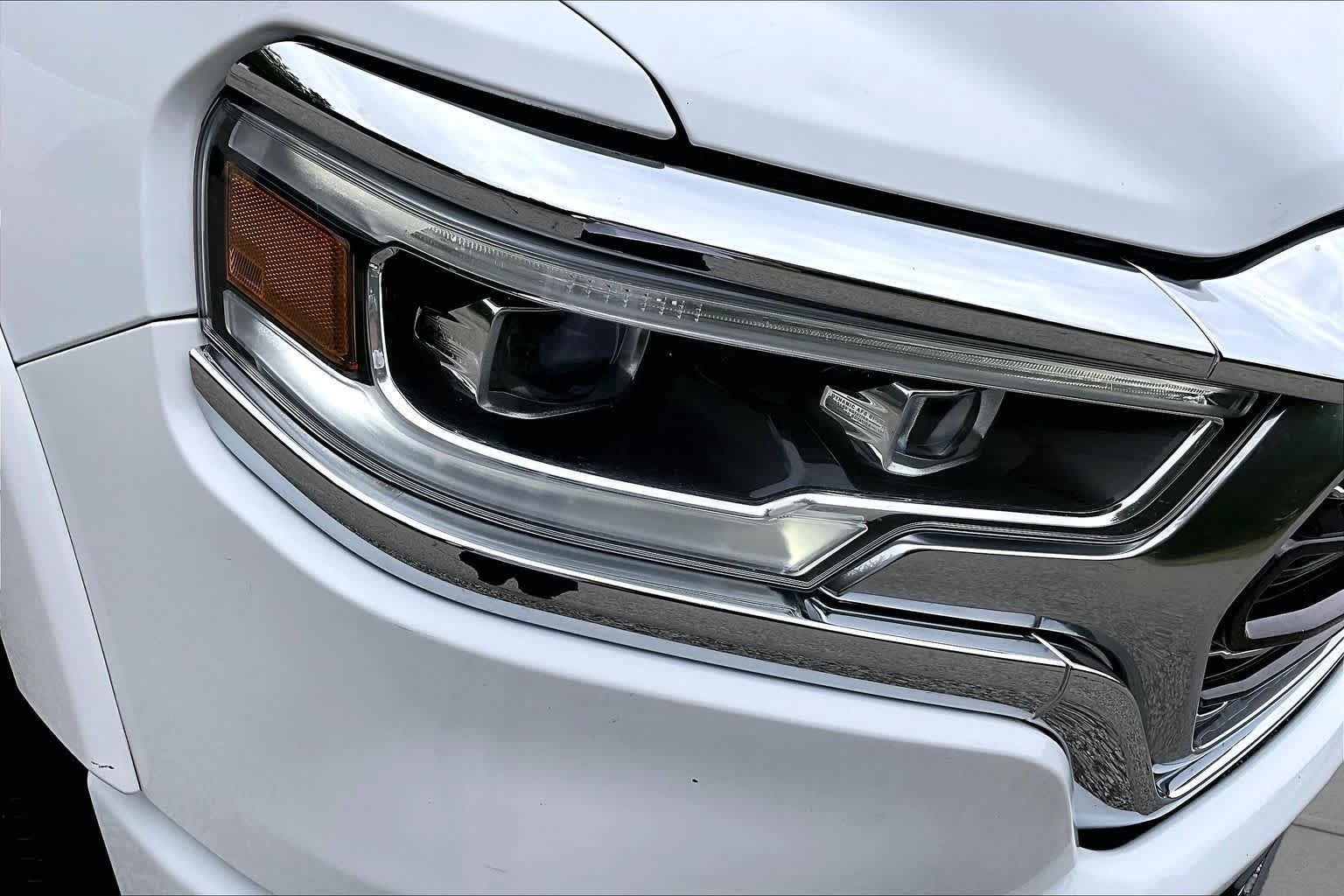 Used 2020 Bright White Clearcoat Ram Limited image 27