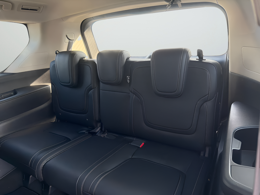 2026 Nissan Armada SV - Photo 25