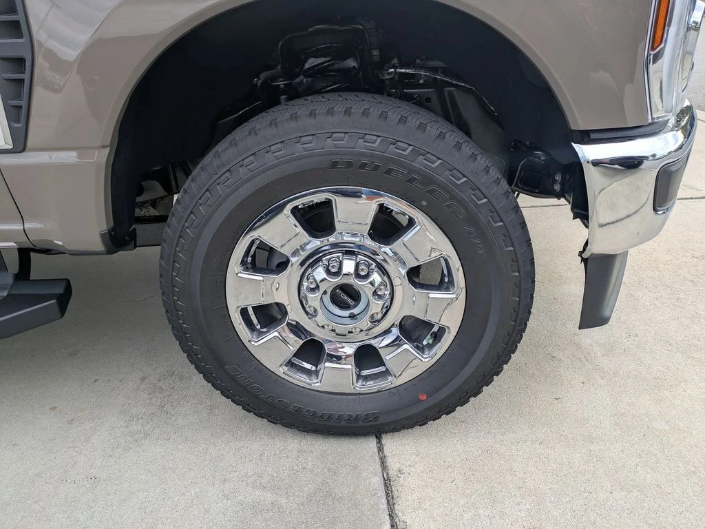 New 2026 Marsh Gray Ford Lariat image 10