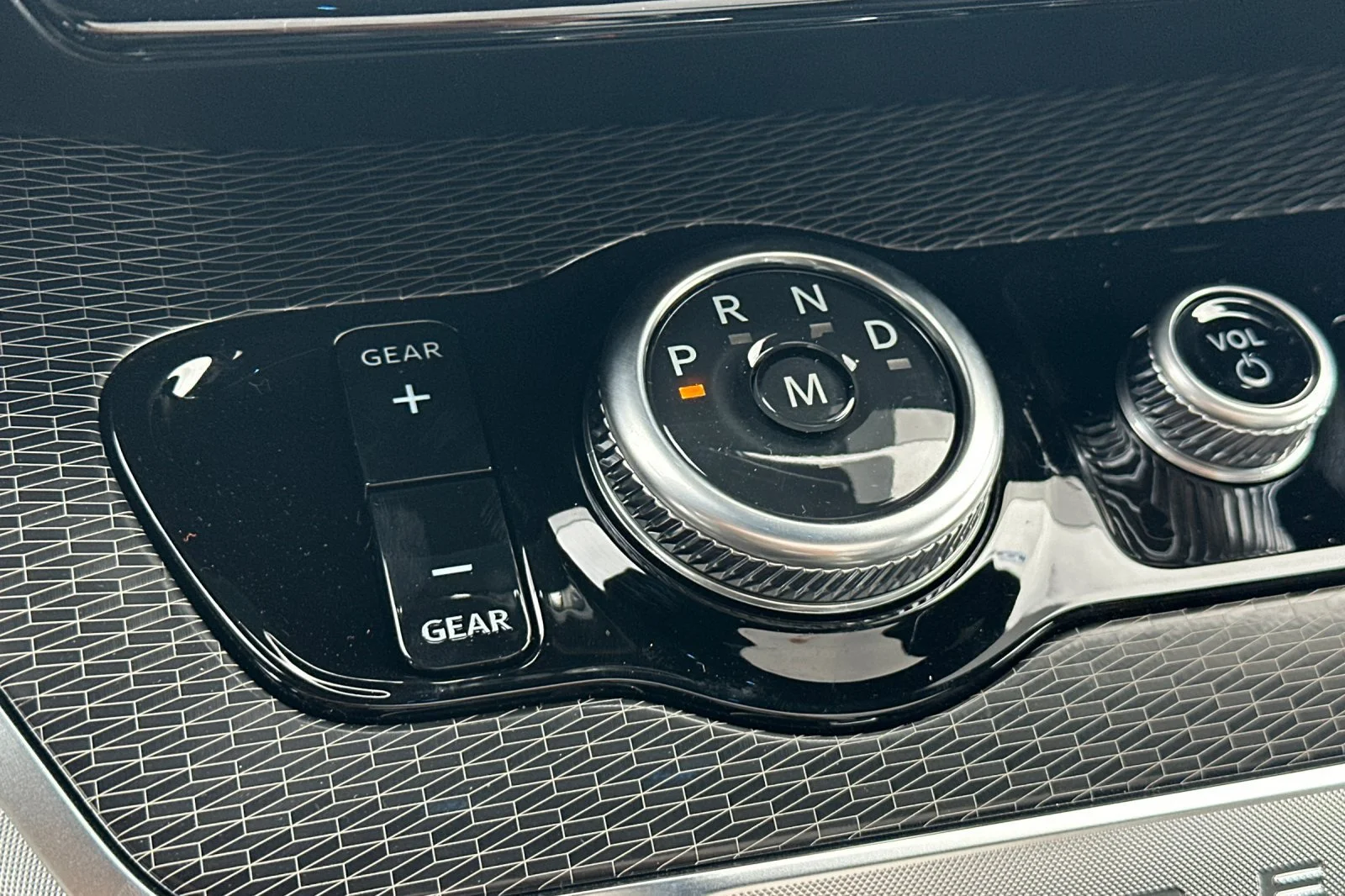 New 2027 Agate Black Metallic Ford MAX Platinum image 19