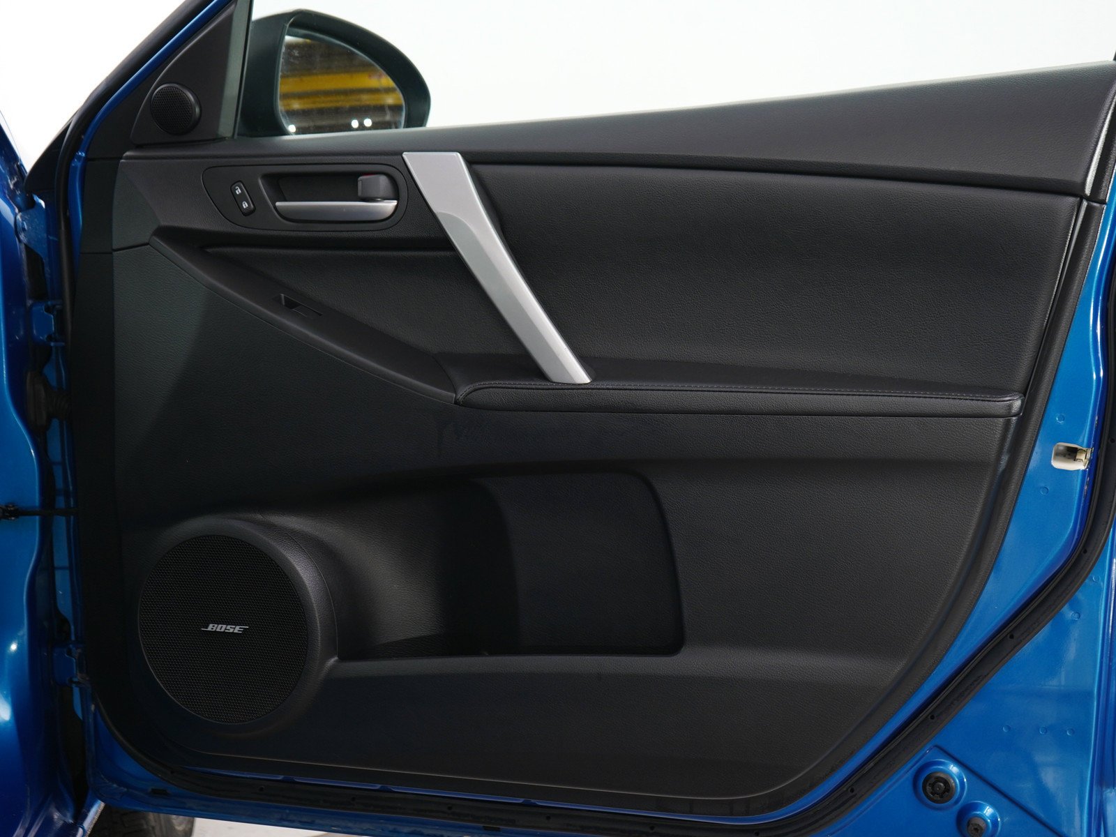 Used 2012 Sky Blue Mica Mazda i Grand Touring image 9