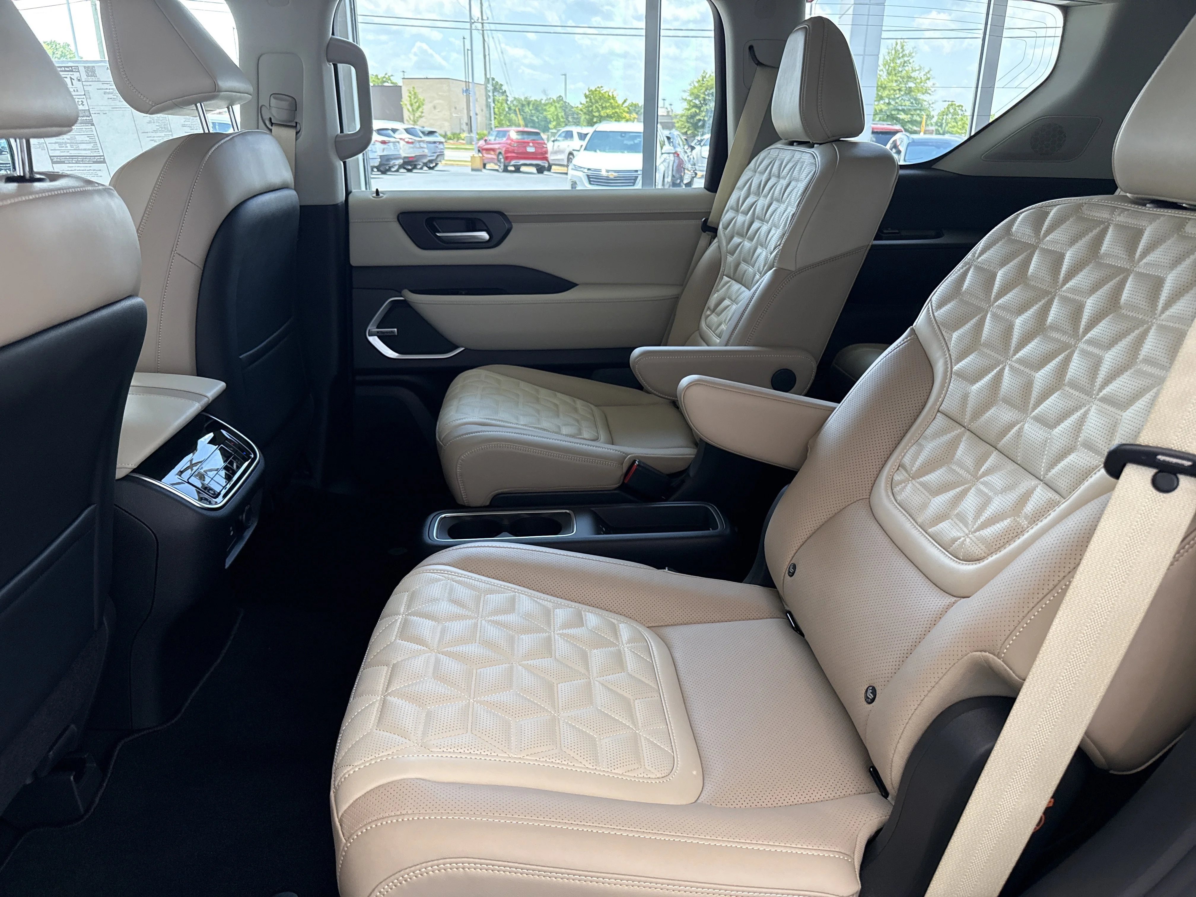 New 2026 Alpine Metallic Nissan Platinum Reserve 4WD image 4
