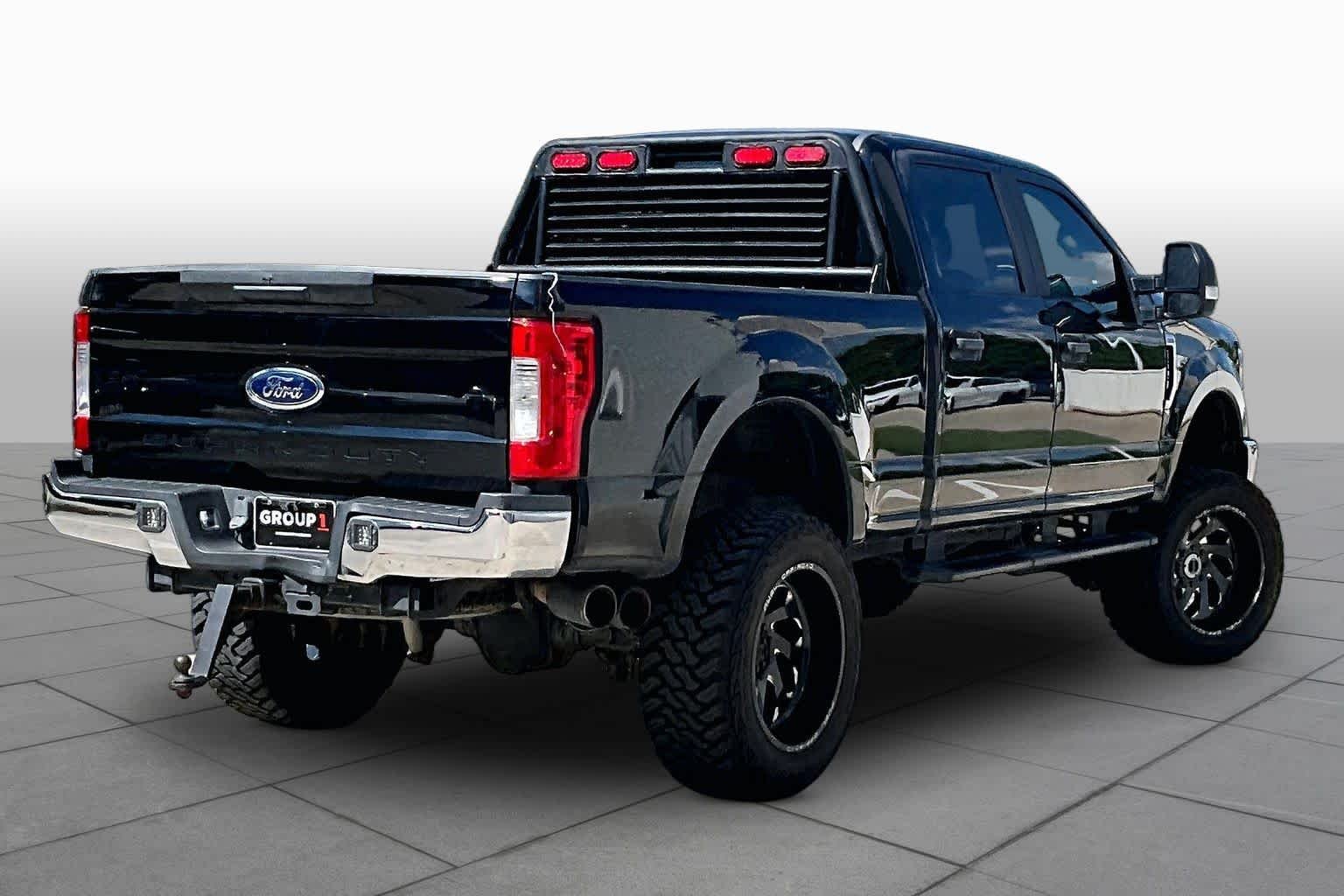 Used 2018 Shadow Black Ford XL image 12