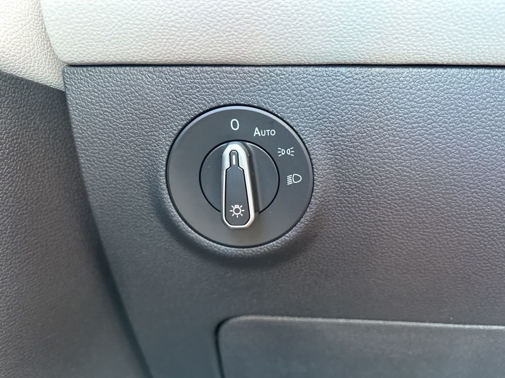 New 2026 Black Volkswagen 1.5T S image 29