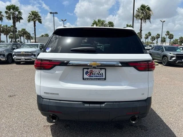 Used 2023 Summit White Chevrolet LT Cloth image 6