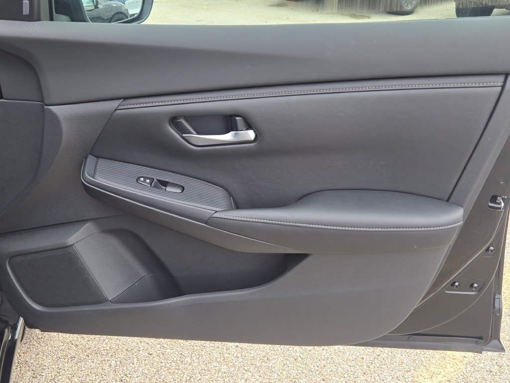 Used 2023 Black Nissan SV image 7
