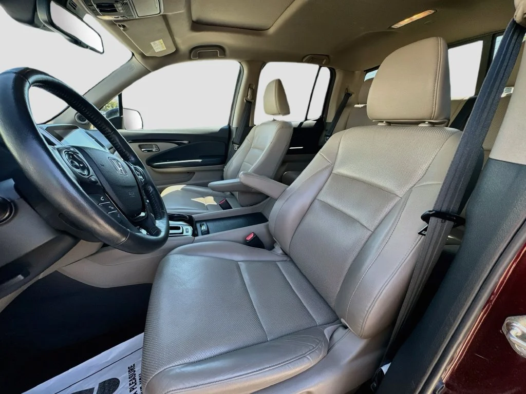 Used 2017 Red Honda RTL-E image 24