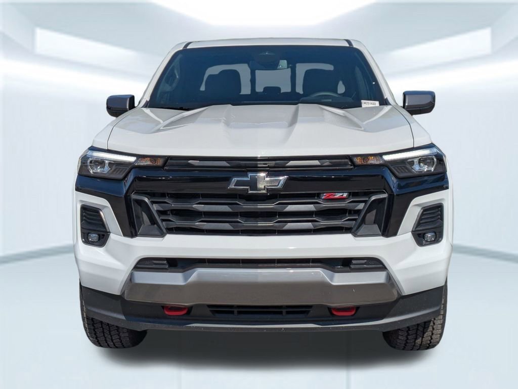 2025 Chevrolet Colorado Z71 - Photo 10