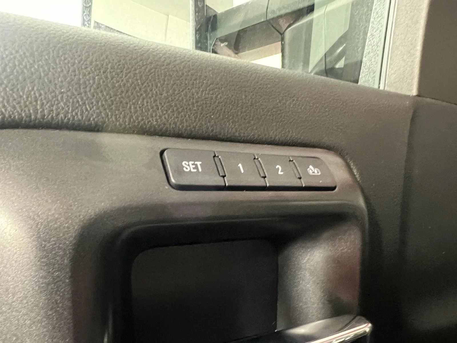 Used 2018 Red Quartz Tintcoat GMC SLT image 11