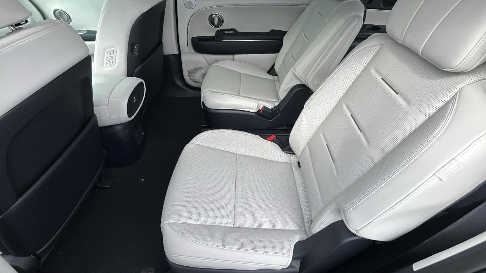 New 2026 Ecotronic Gray Pearl Hyundai Calligraphy image 54