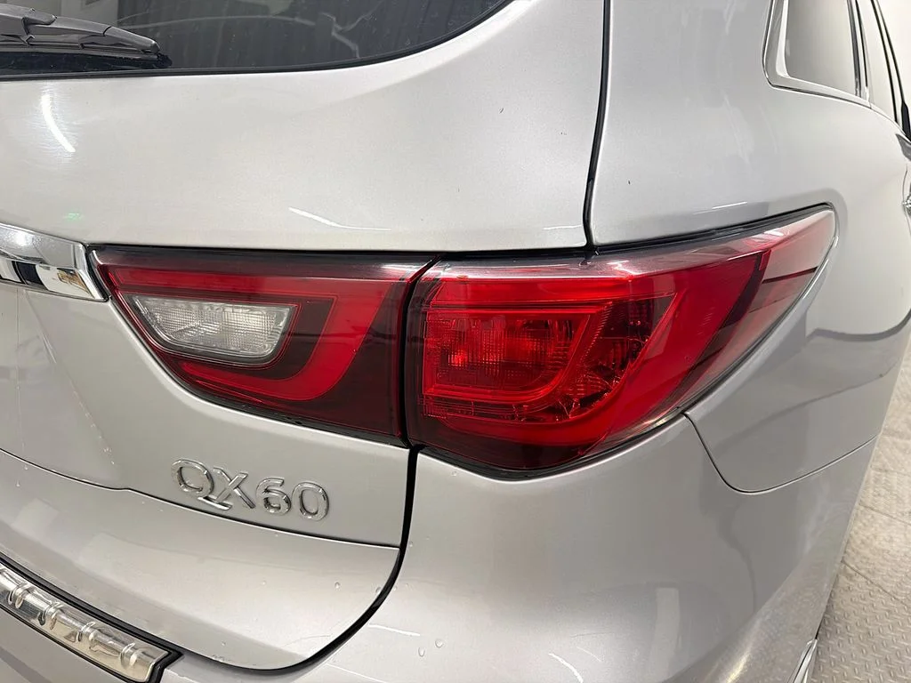 Used 2019 Liquid Platinum INFINITI LUXE image 34