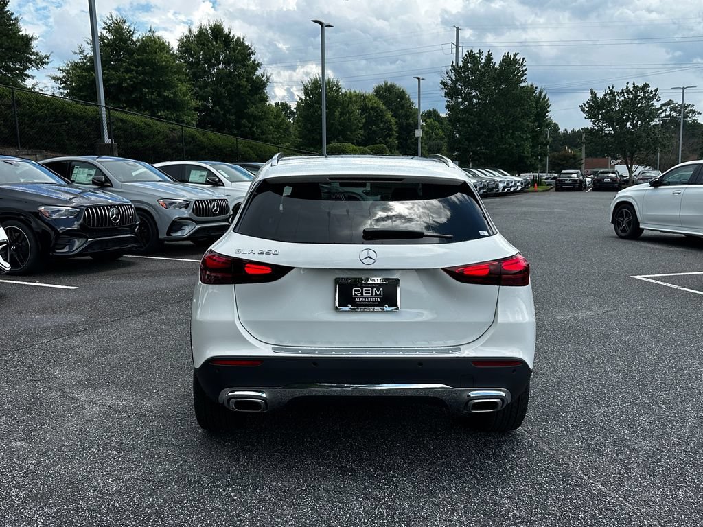 New 2026 Polar White Mercedes-Benz GLA 250 image 7