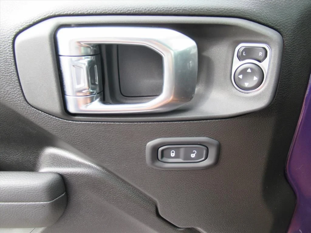 New 2026 Reign Exterior Paint Jeep Sport S image 19