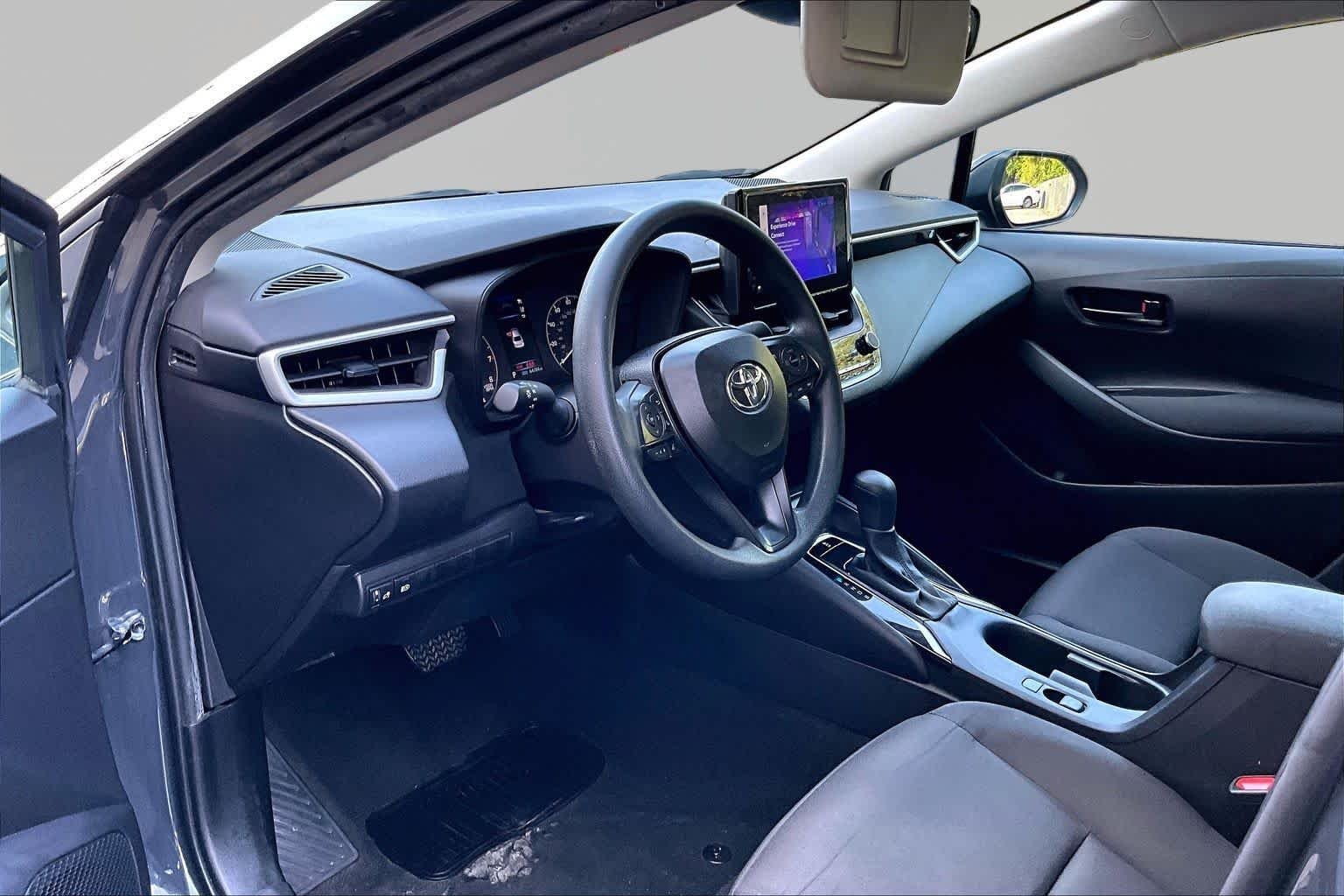 Used 2025 Underground Toyota LE image 18