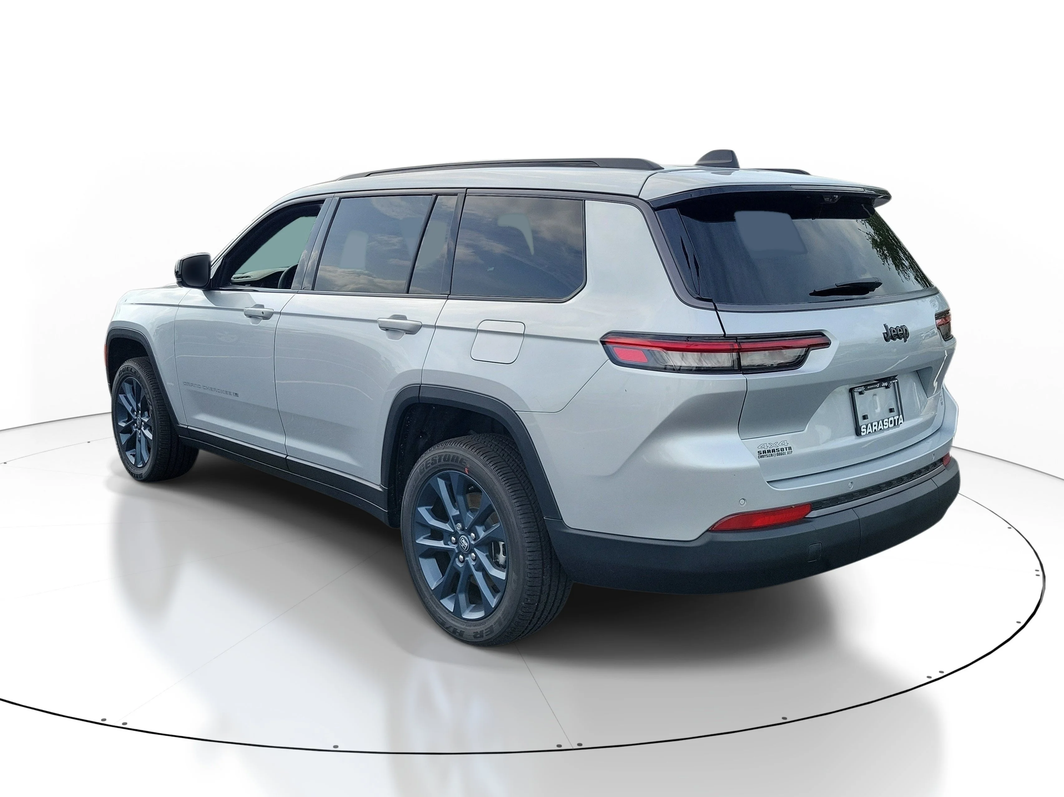 New 2026 Silver Zynith Jeep 85th Anniversary Edition image 4
