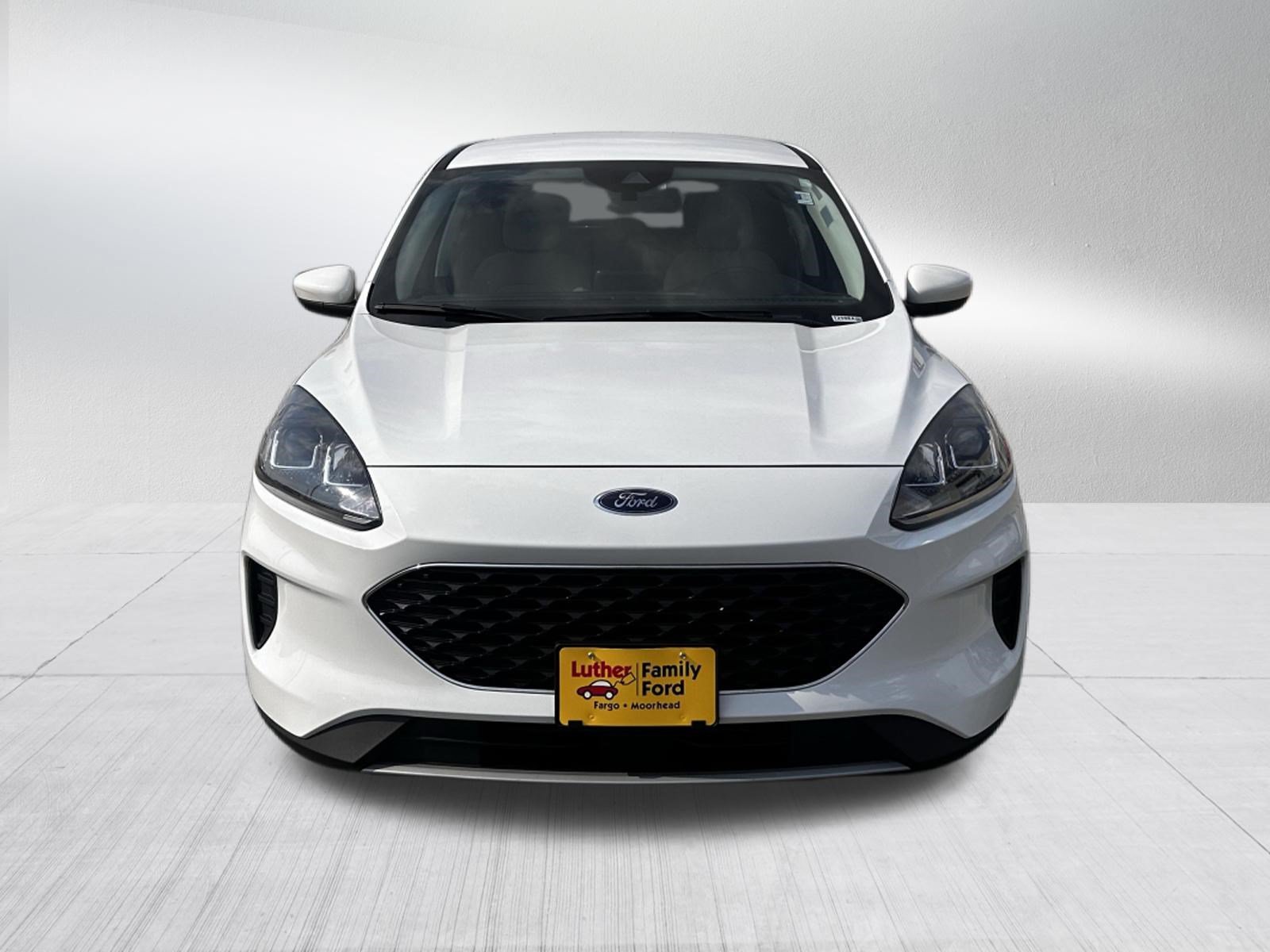 Certified Used 2021 Oxford White Ford SE image 2