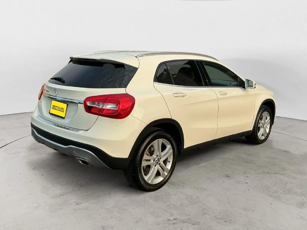 Used 2018 White Mercedes-Benz GLA 250 image 5