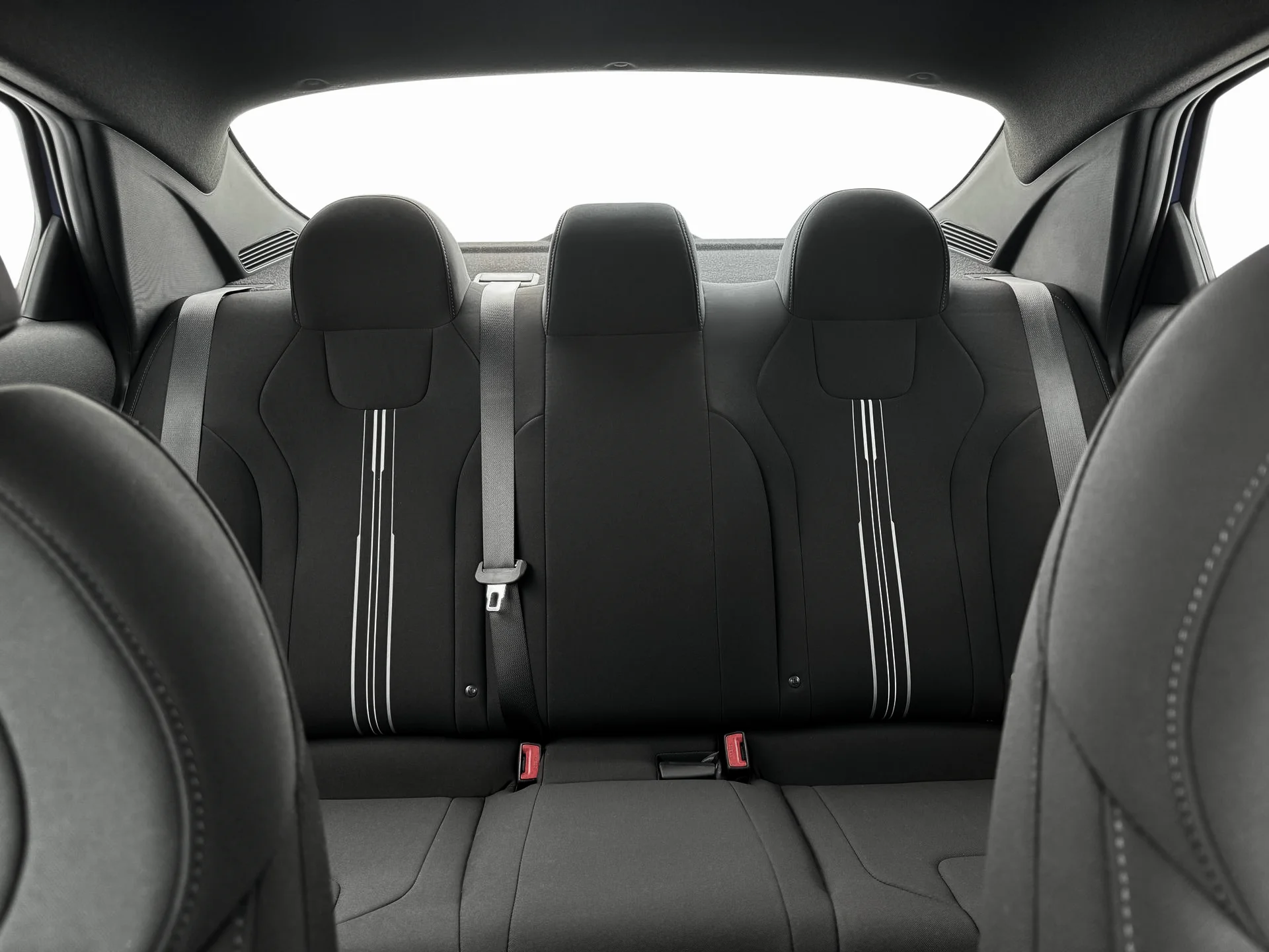 2025 Hyundai Elantra SEL - Photo 16
