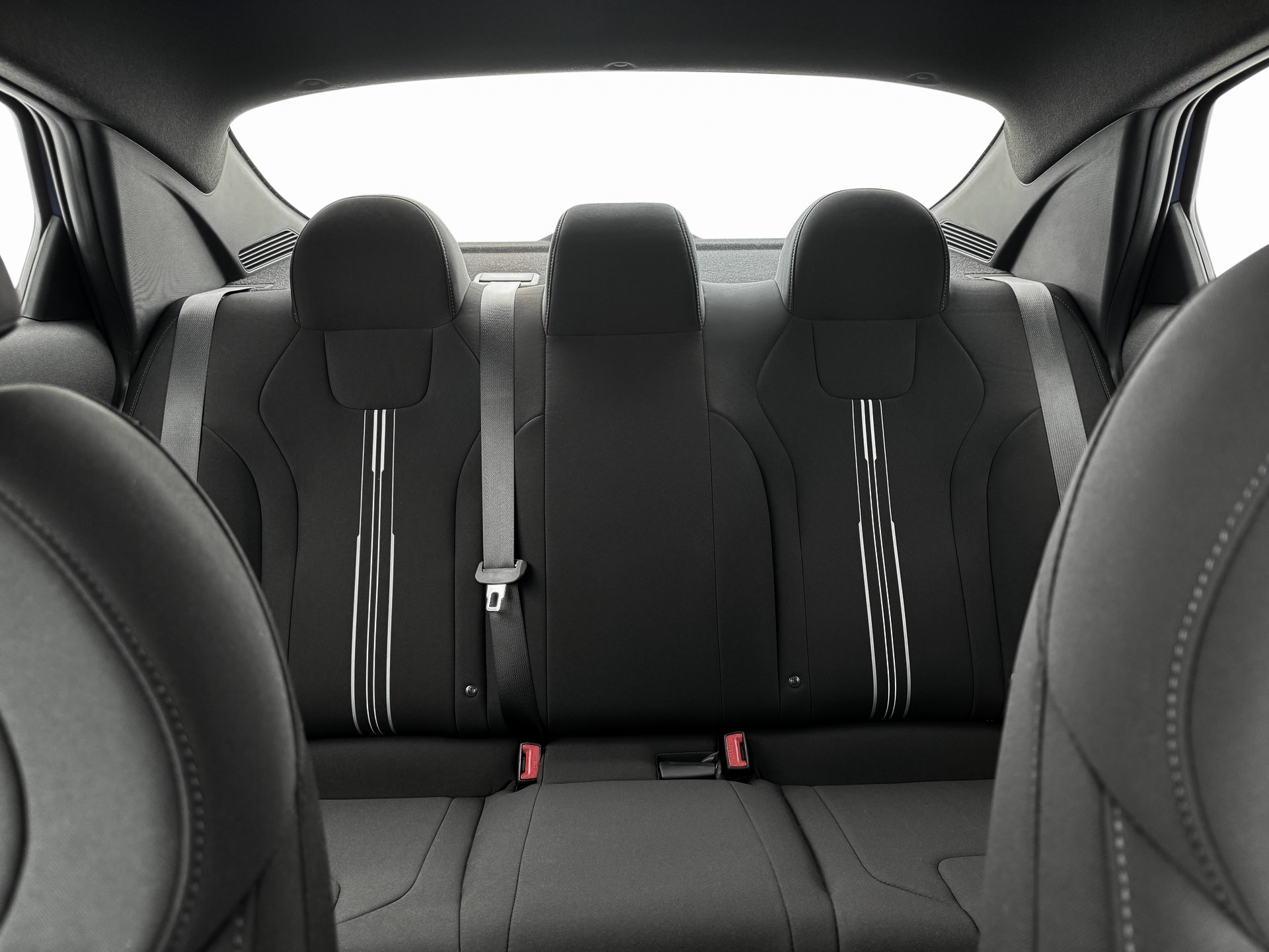 New 2025 White Hyundai SEL Sport image 16