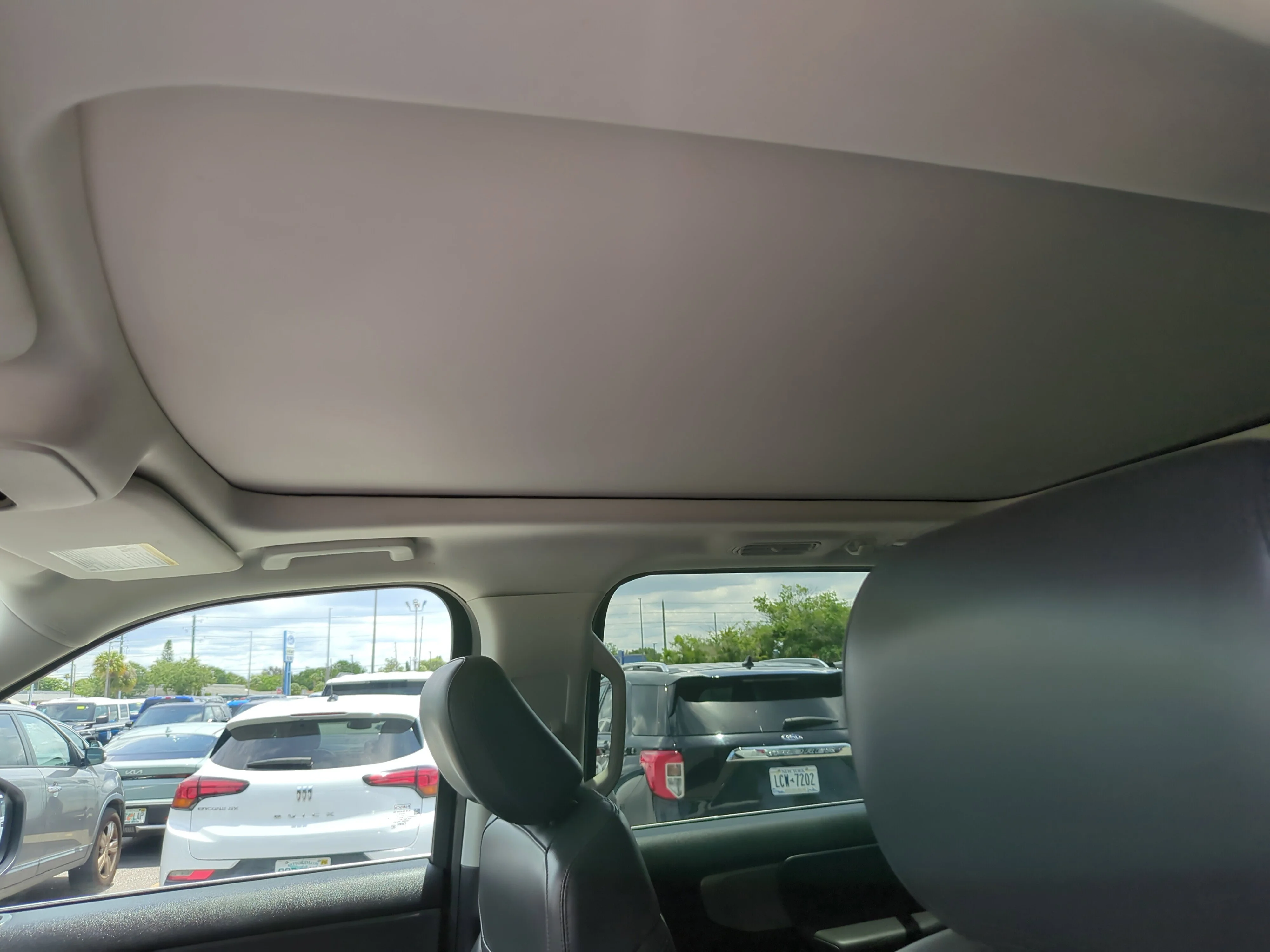 Certified Used 2025 Star White Ford Active image 26