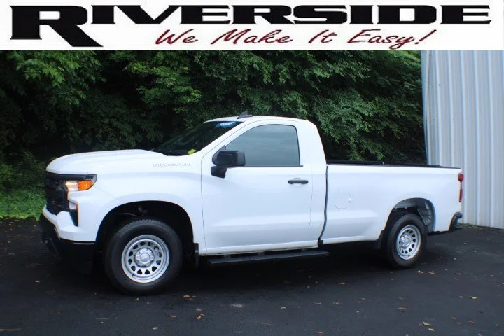 Used 2026 Summit White Chevrolet WT image 4