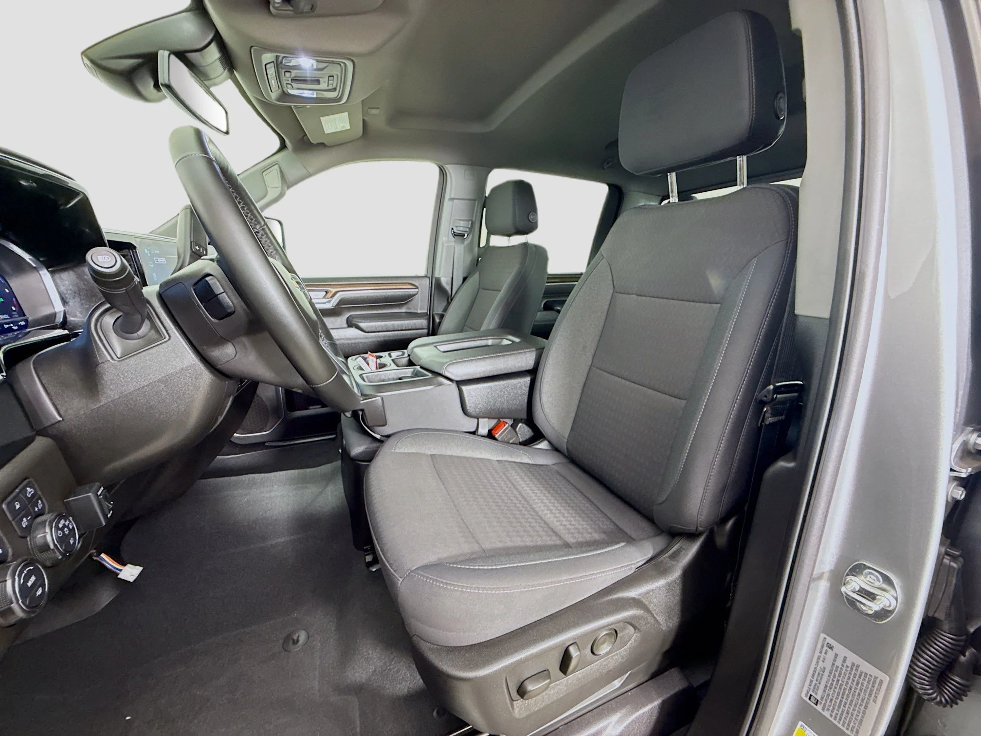 Used 2025 Sterling Gray Metallic Chevrolet LT image 22