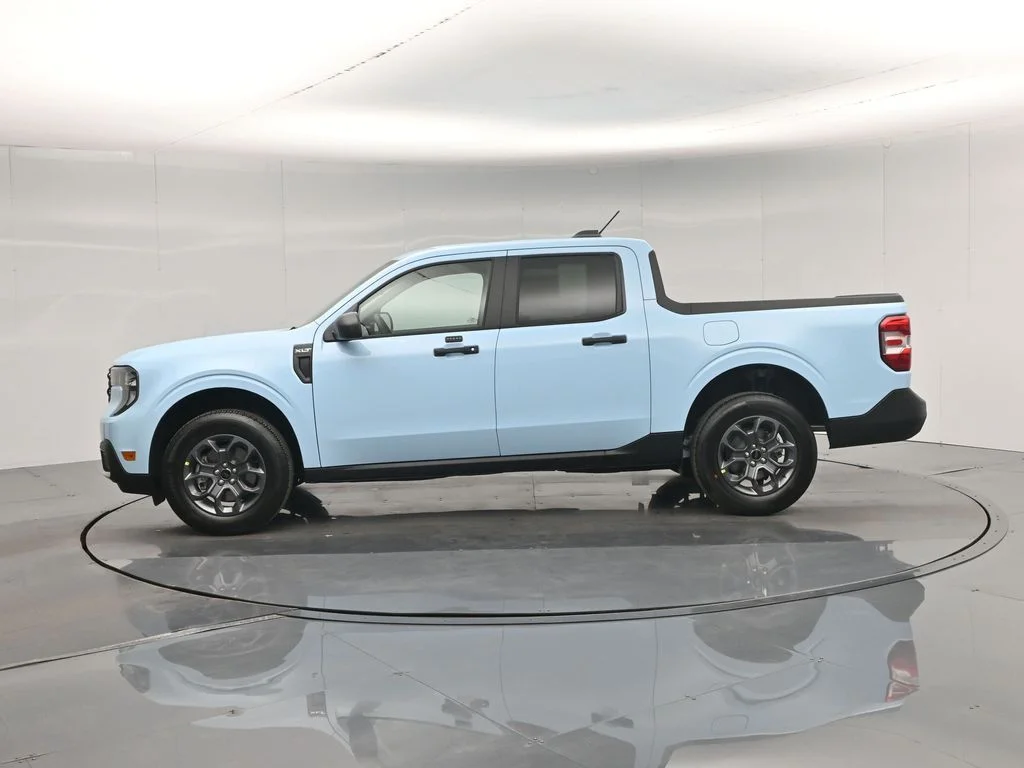 New 2026 Light Blue Ford XLT image 27
