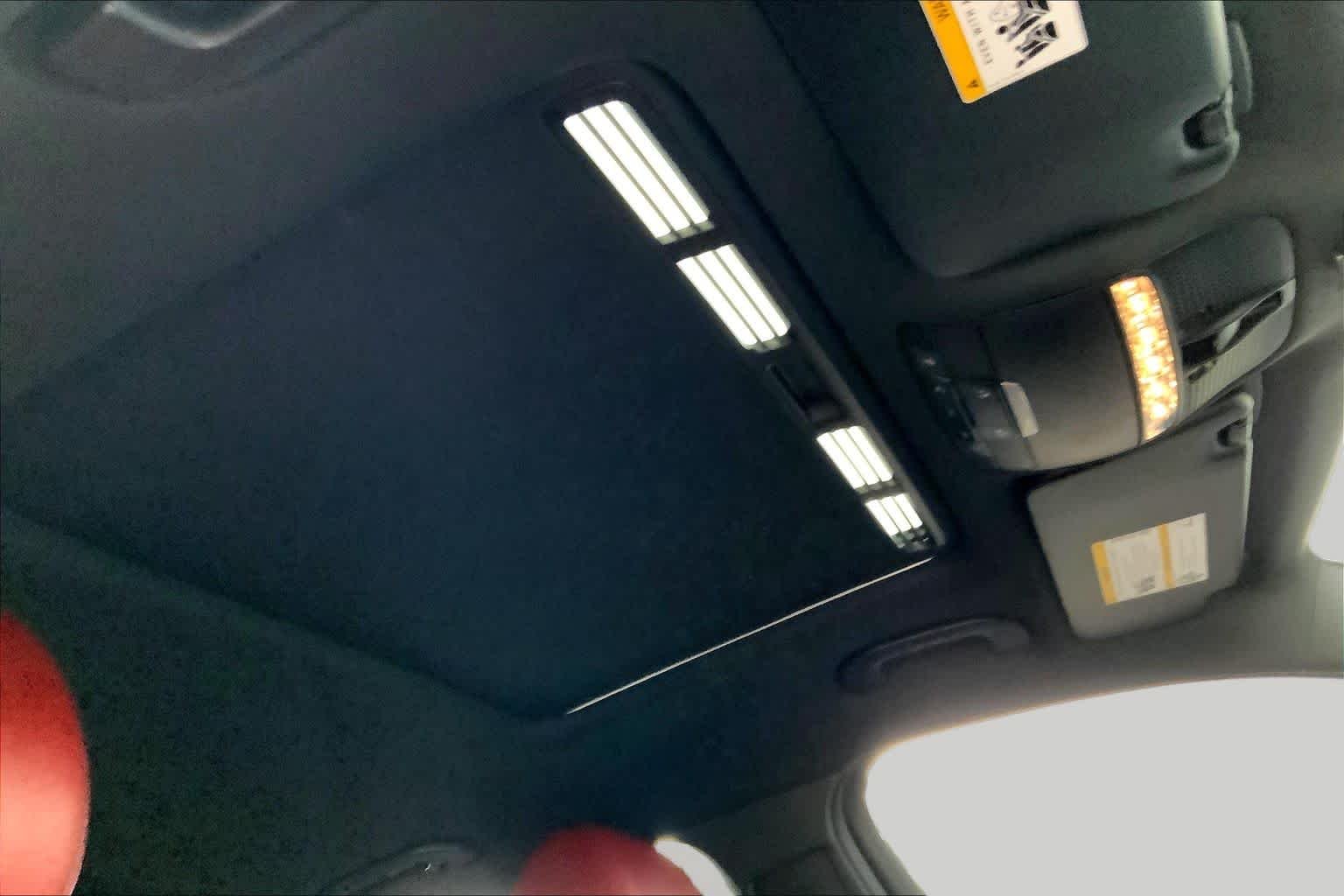 Used 2019 Black Mercedes-Benz GLC 300 image 13