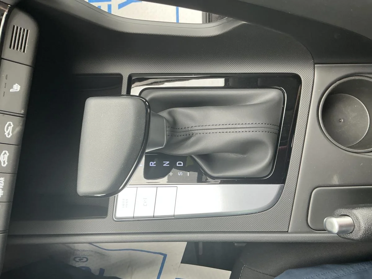 New 2026 White Hyundai Preferred image 29