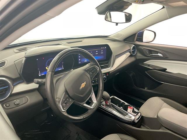 2024 Chevrolet Trax LT, photo 10 of 12