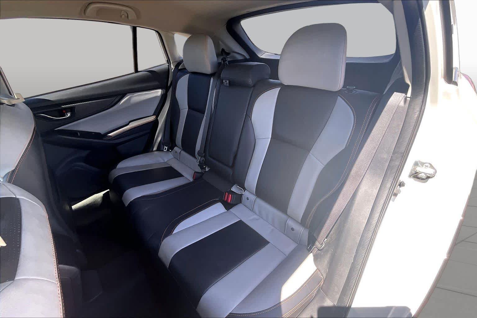 Used 2019 Crystal White Pearl Subaru Limited image 19