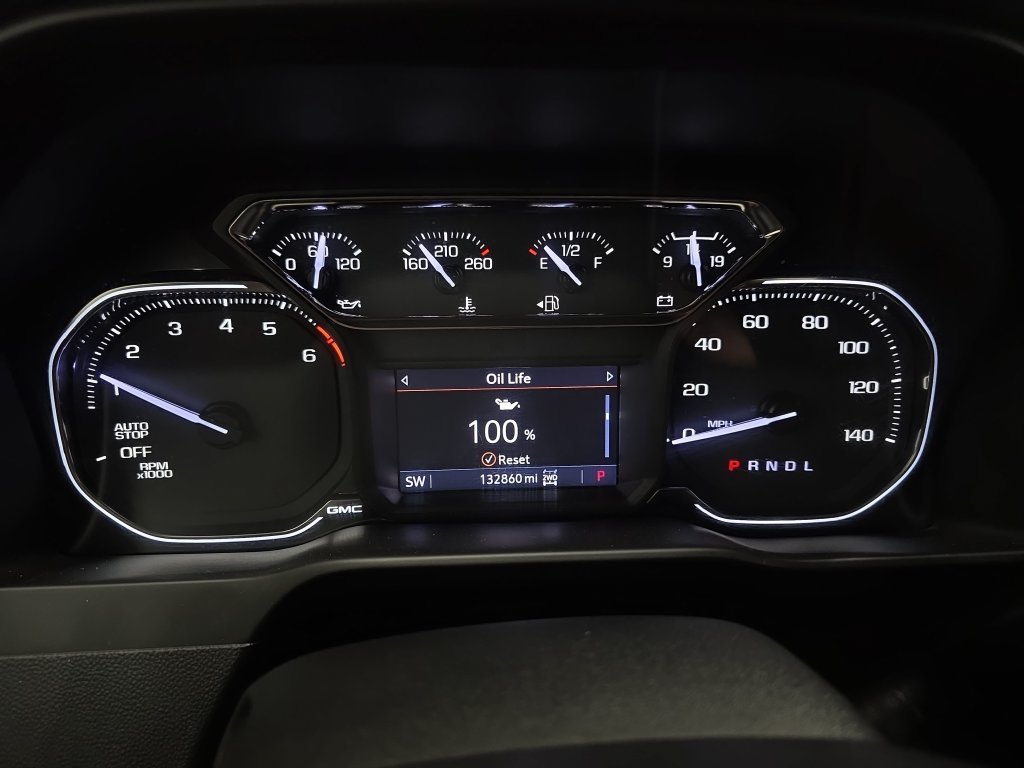 Used 2020 Summit White GMC AT4 image 19
