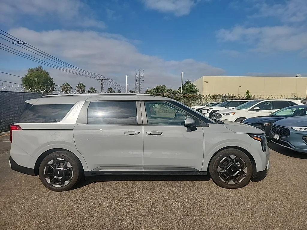 Certified Used 2025 White Kia EX image 17